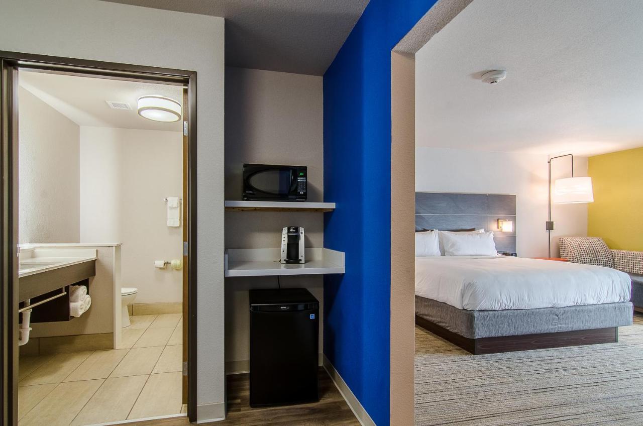 Holiday Inn Express & Suites - Atchison, An Ihg Hotel Zewnętrze zdjęcie